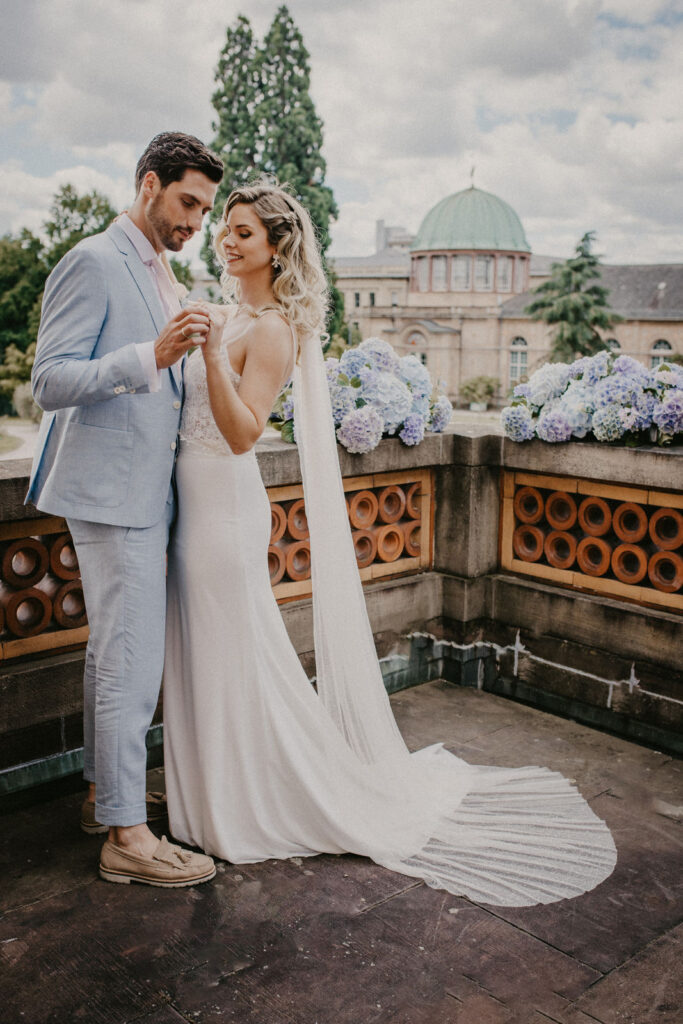 Seerosen Hochzeit Heiraten im Stil eines Kunstwerks